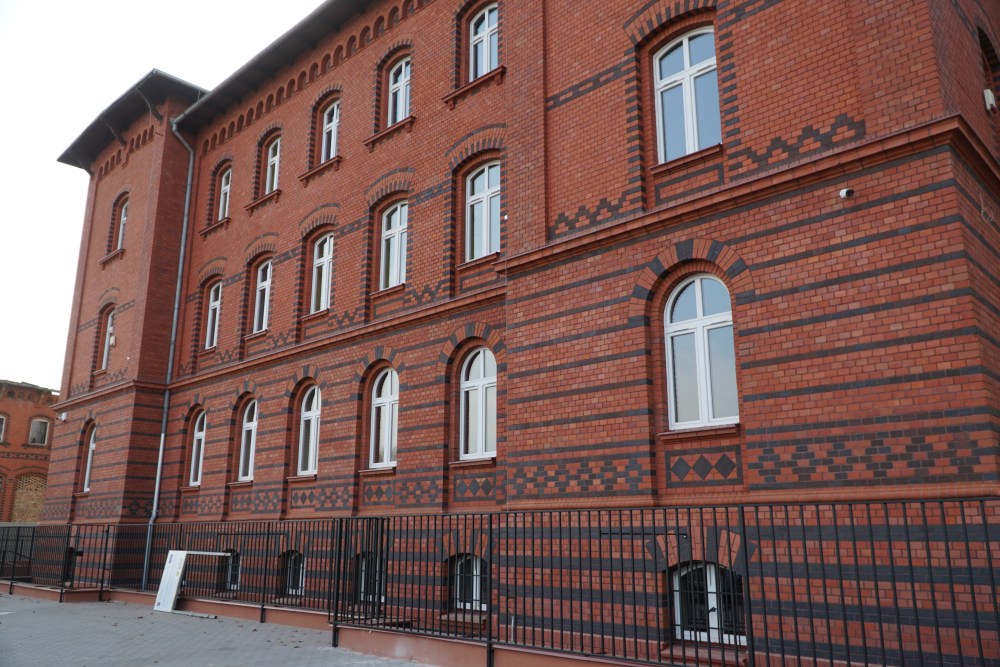 Szkoła Podstawowa Nr 7 Legnica Legnica FM - Katolicka Szkoła Podstawowa im. Św. Rodziny w Legnicy w